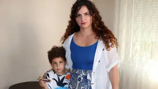 Alpaslan Büyüközer 1 hafta önce evde ailesiyle film izlerken, tatlı isteyince mutfağa gitti.