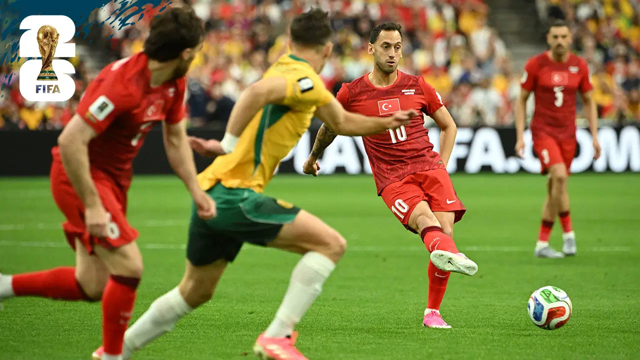 Hakan Çalhanoğlu'ndan gazeteciye dikkat çeken yanıt: 'Seninle aynı fikirde değilim çünkü...'
