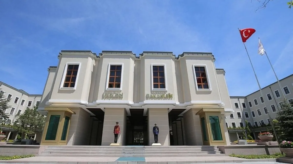 İçişleri Bakanlığı duyurdu! Jandarmadan 24 ilde organize suç örgütlerine dev darbe: 197 tutuklama!
