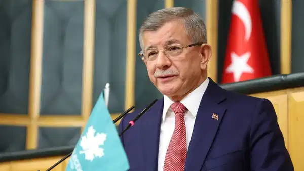 Ahmet Davutoğlu'nun hedefinde CHP var: 'Ana muhalefet partisi temiz siyaset iddiasında bulunamaz'