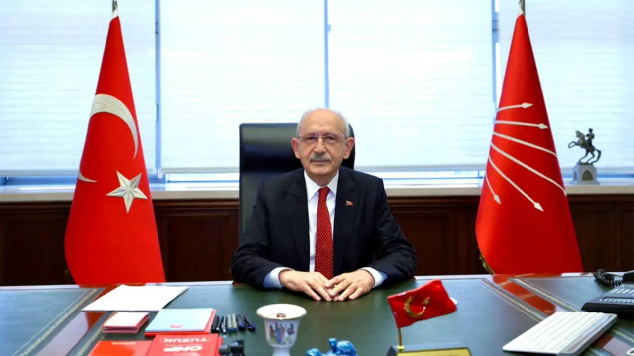 Mahkeme kararıyla CHP’nin Genel Başkanlığı’na getirilen Kemal Kılıçdaroğlu, il başkanlarına ihraç kararlarının ardından ilk k