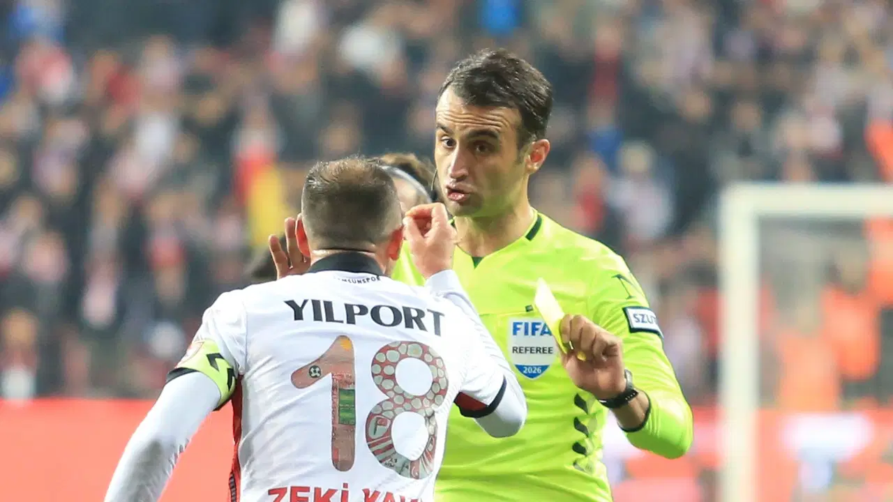 Samsunspor'dan Atilla Karaoğlan'a tepki: 'Hafızalardan çıkmayacak KARA gece!'