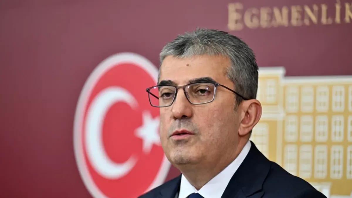 Son dakika haberi: CHP'de Kemal Kılıçdaroğlu ve Özgür Özel cephesinin koltuk savaşı sürerken partinin Yüksek Disiplin Kurulu'