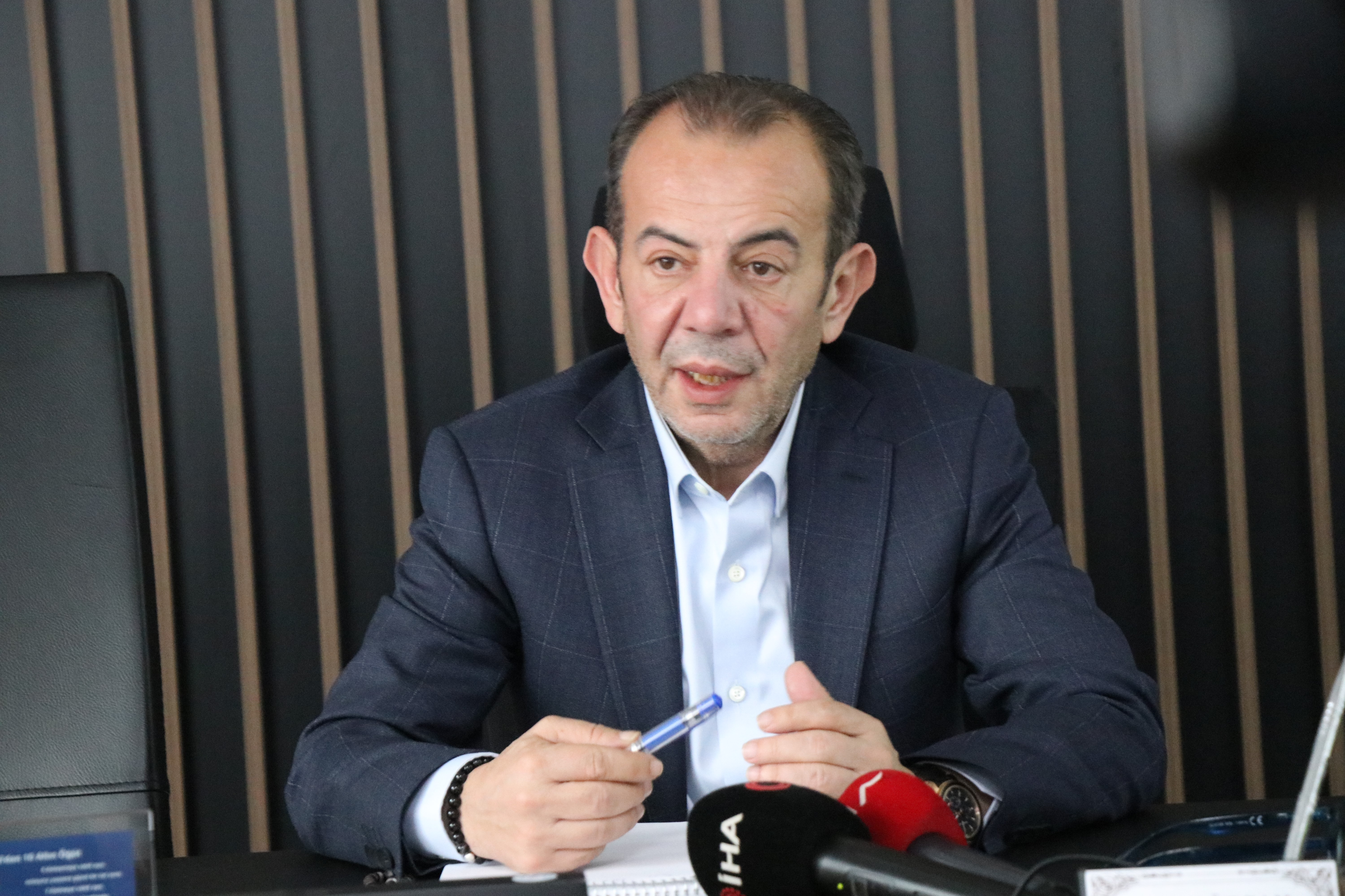 Tanju Özcan hakkında 