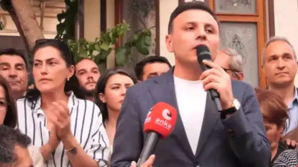 Adalar'da gözaltı protestosu... Özgür Çelik'ten iktidara sert tepki!