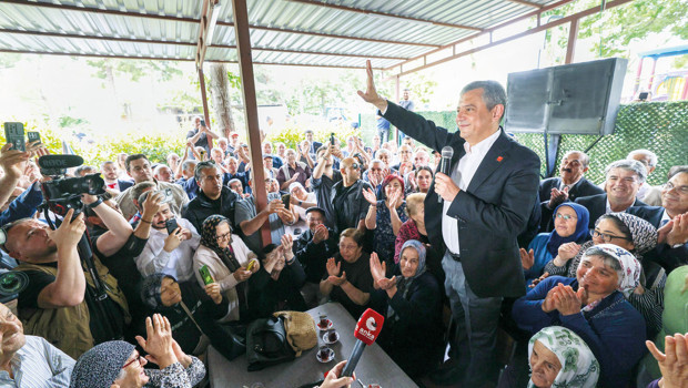Özel’den ‘baba ocağı’ mesajı: Şimdilik kimse bırakmasın