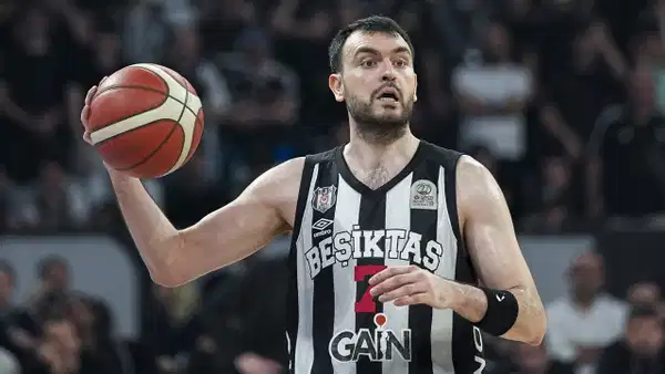 Milli basketbolcu Yiğit Arslan'dan Beşiktaş GAİN'e veda