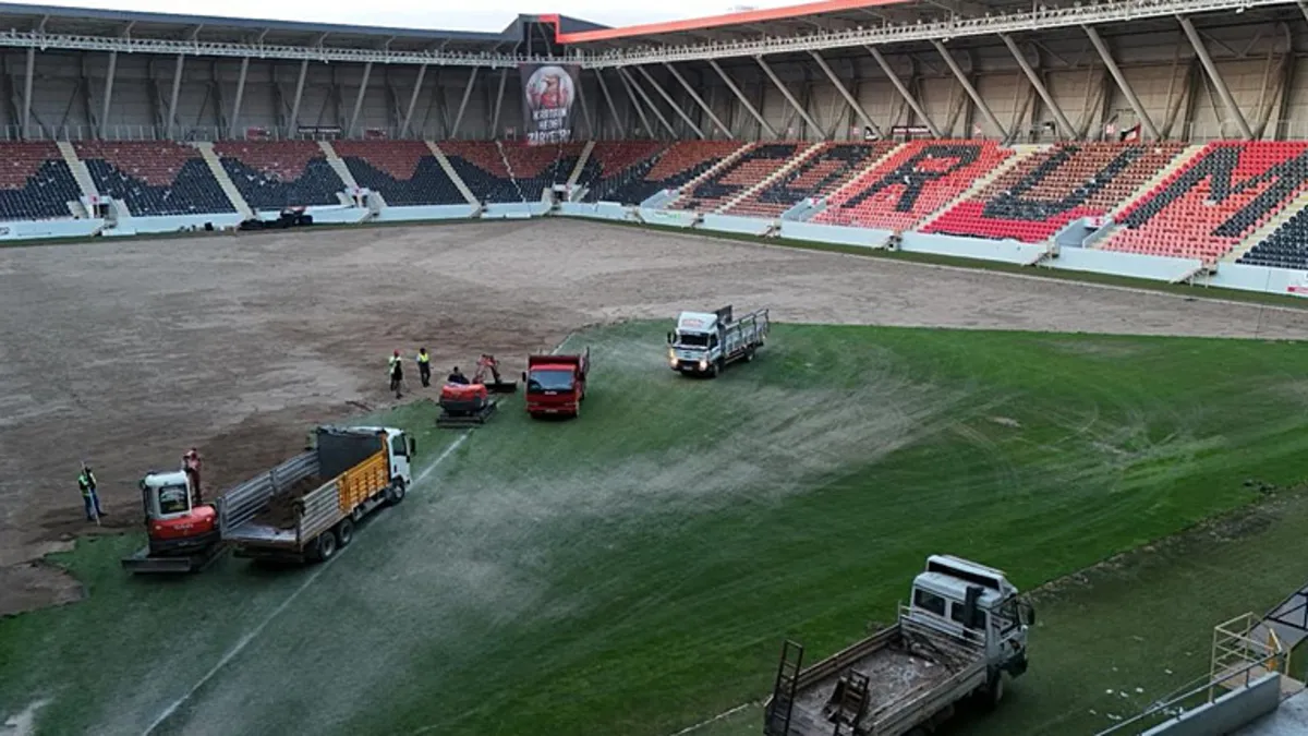 Çorum FK stadında Süper Lig hazırlıkları!