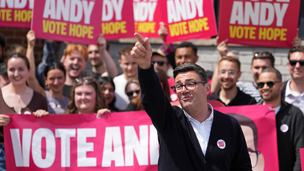 İngiltere'de başbakanlığın en büyük adayı: 'Kuzeyin kralı' Andy Burnham
