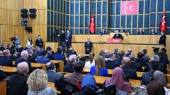 Kaynak, Muhammed Abdullah Kurtar/Anadolu/Getty Images Gündemi BBC Türkçe'den takip etmek artık WhatsApp'ta da mümkün.