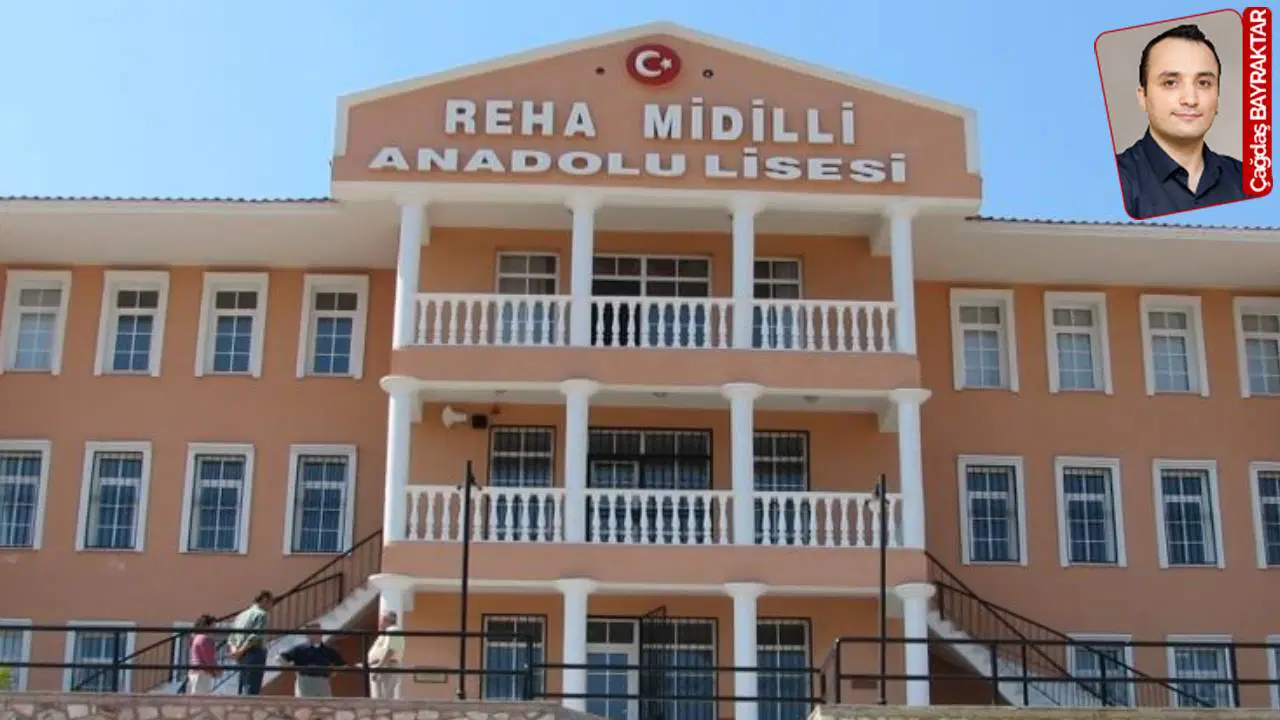 ‘Çöpe atana değil, ortaya çıkaran öğretmenlere ceza’ iddiası tepkilere yol açtı: Bayrağımıza saygısızlık
