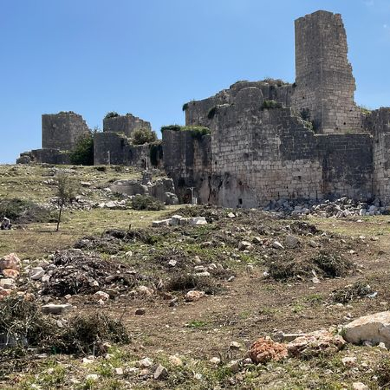 Kızkalesi'nin kıyı kesiminde temizlik çalışması