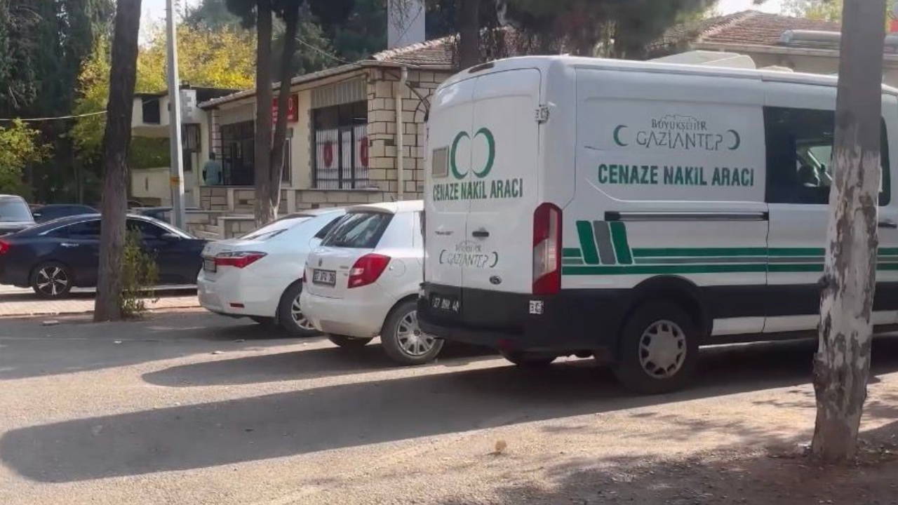 Gaziantep'te feci kaza: Baba ve oğlu hayatını kaybetti