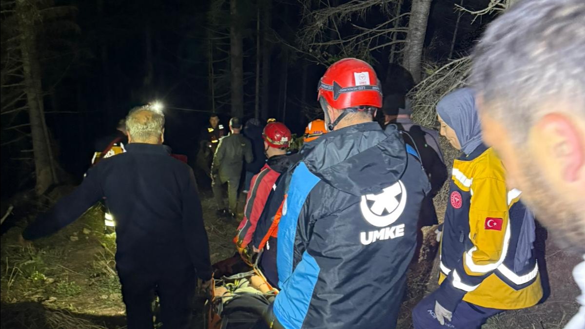 30 metrelik uçurumdan yaralı kurtarma operasyonu