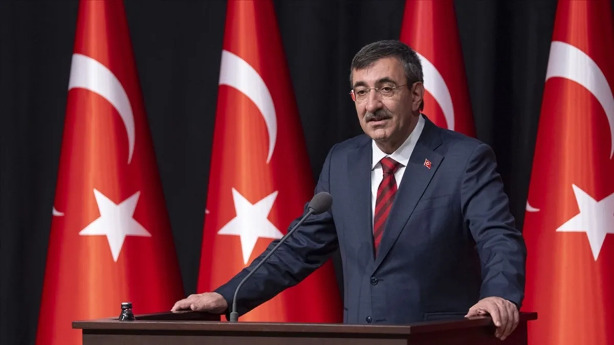 Cumhurbaşkanı Yardımcısı Yılmaz, bir üst lige çıkan takımları kutladı: Başarılar diliyorum