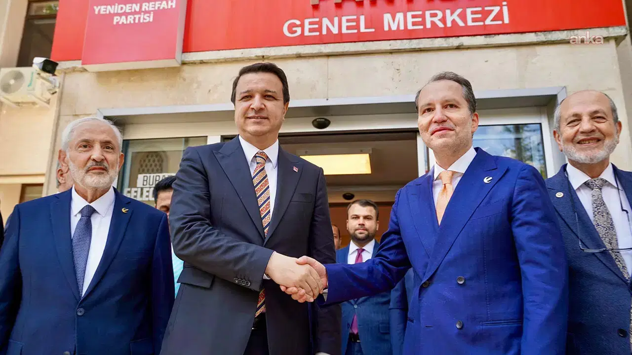 YRP'den dikkat çeken açıklama: İki parti birleşiyor mu?