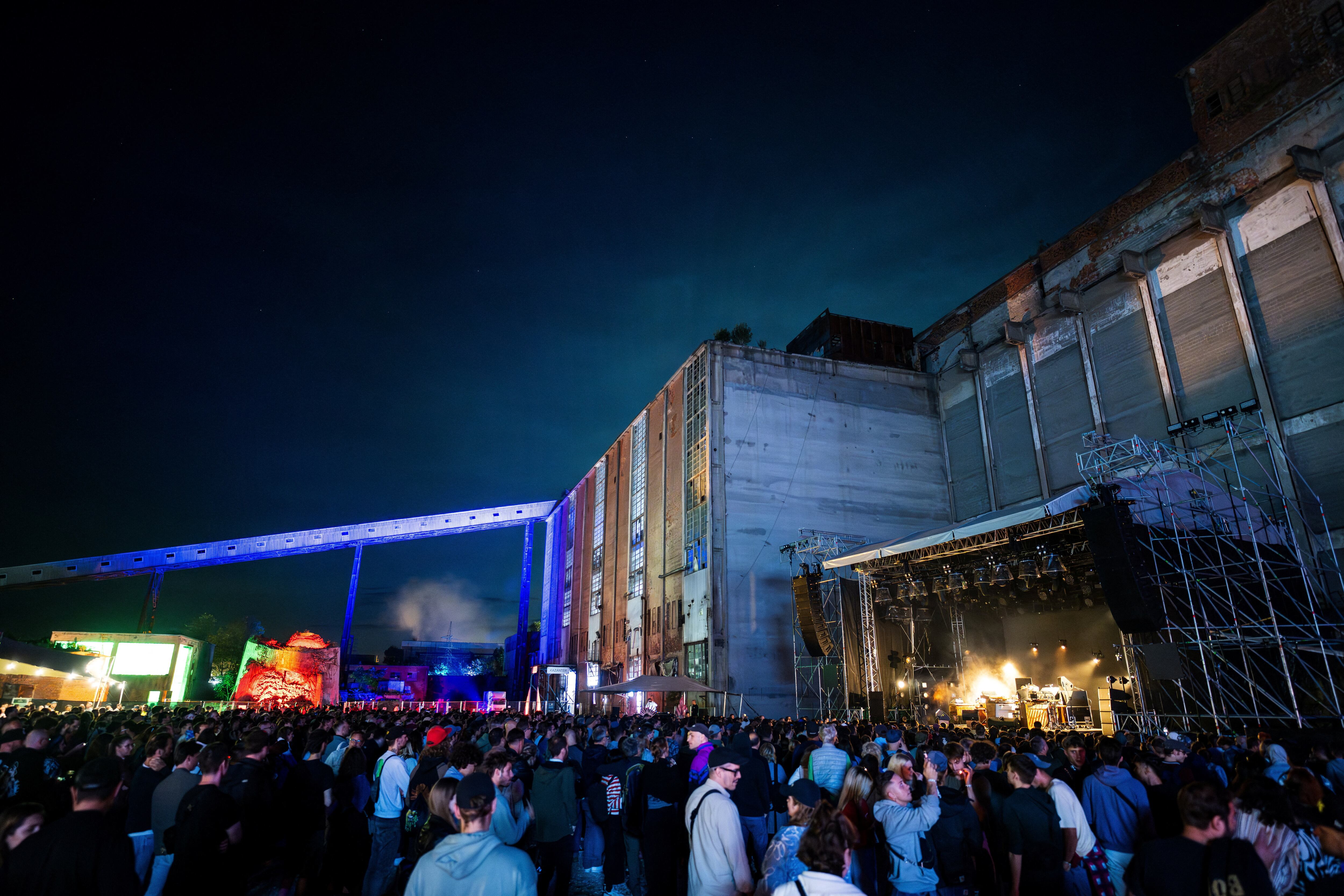 Çifte trajedi Macaristan'daki festivalin sonunu getirdi