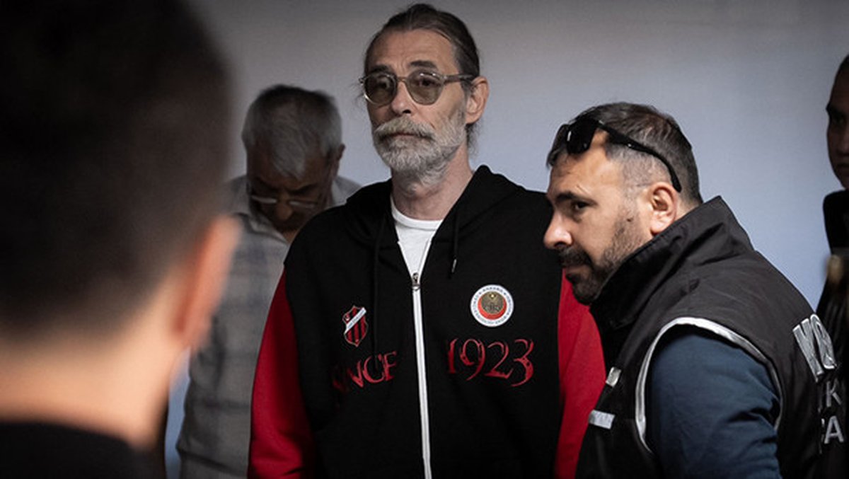Erdal Beşikçioğlu’ndan Behzat Ç. sorusuna yanıt