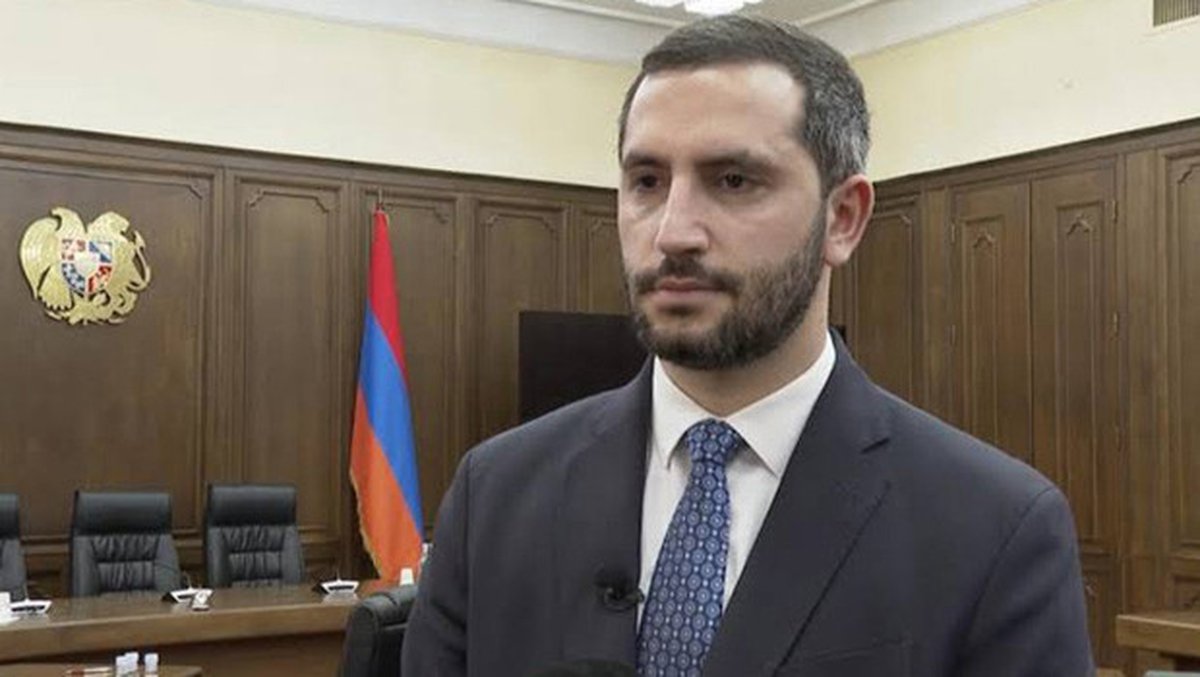 Türkiye ile normalleşmenin mimarı Ermenistan'da yeni Meclis Başkanı seçildi