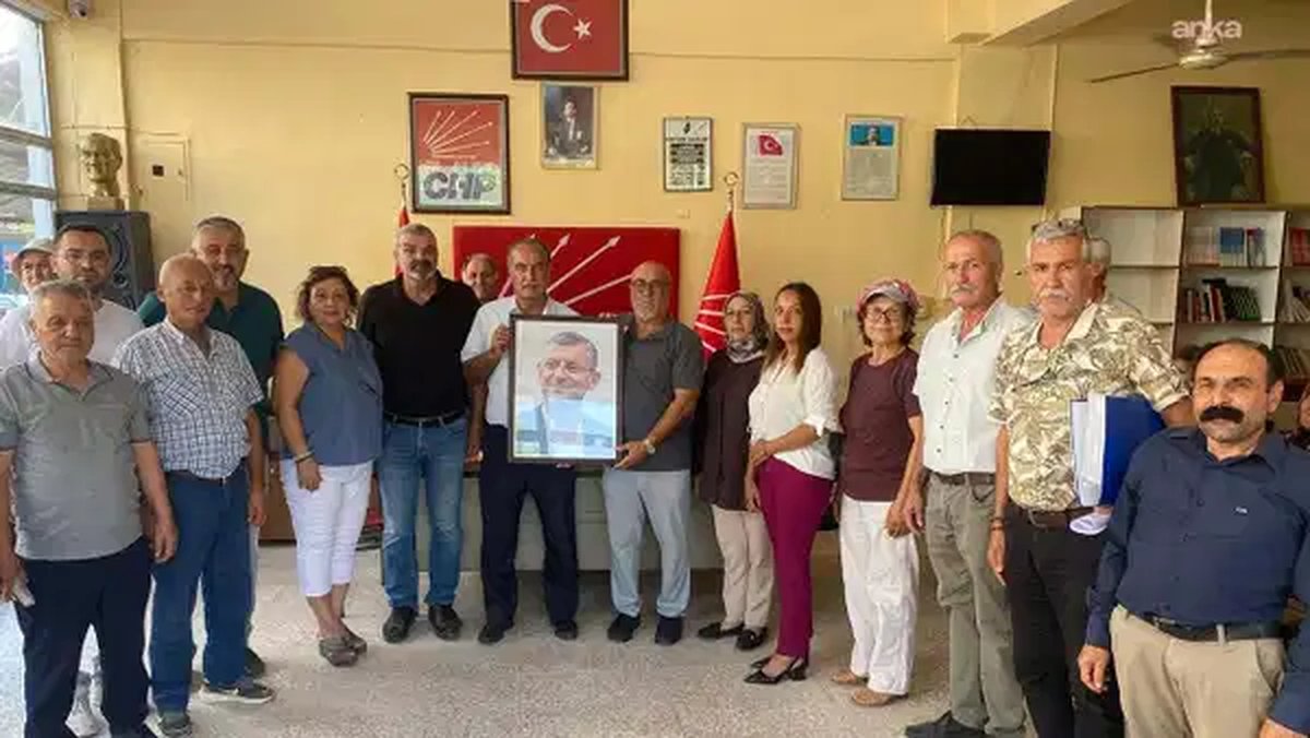 CHP Mut ve Silifke İlçe Başkanlıklarında toplu istifa: YENİ Parti'ye katılma kararı aldılar