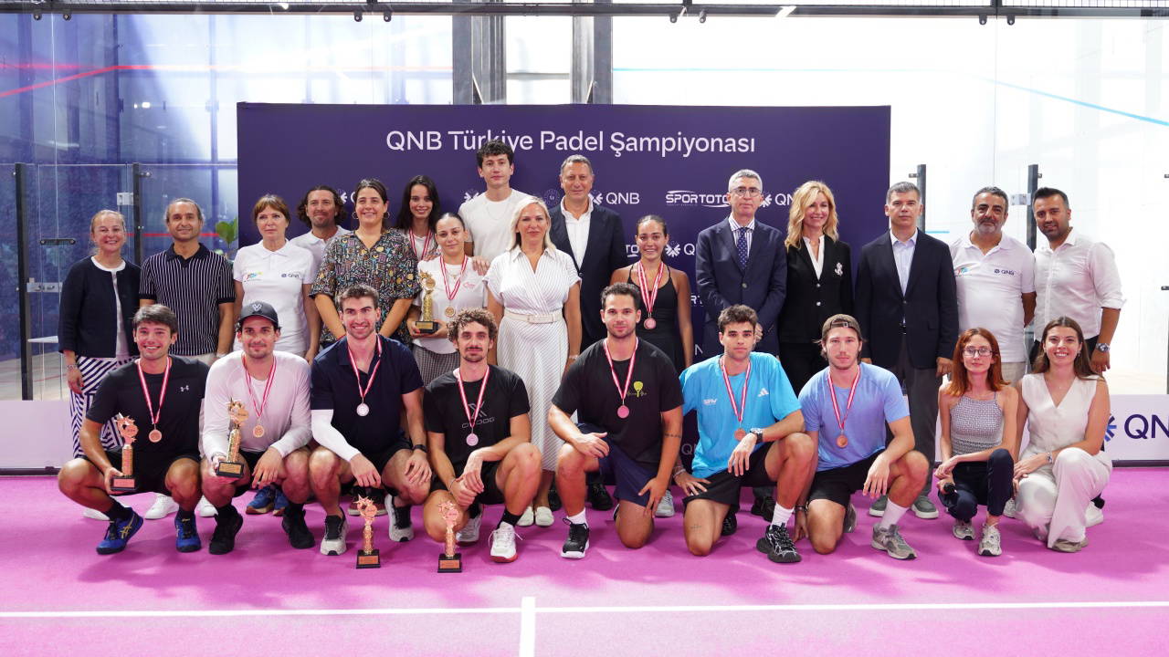 Türkiye'de ilk kez düzenlenen QNB Türkiye Padel Şampiyonası, heyecan dolu finallerin ardından sona erdi.