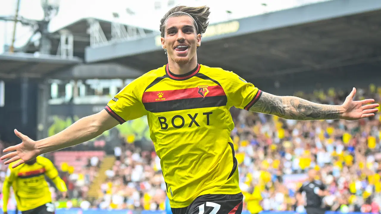 İngiltere Championship'te yeni sezonun ilk haftasında Watford, evinde Southampton'ı 2-1'lik skorla mağlup ederek sezona galib