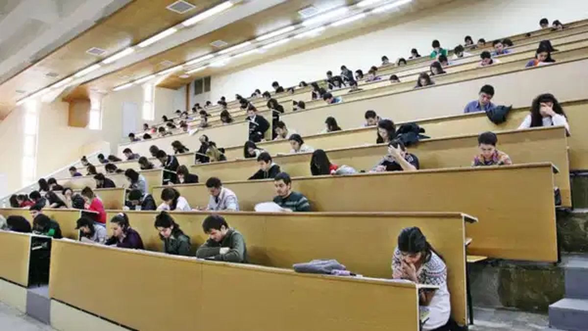 Yükseköğretim Kanunu'nda yapılan değişiklik teklifinin TBMM Milli Eğitim, Kültür, Gençlik ve Spor Komisyonu'nda kabul