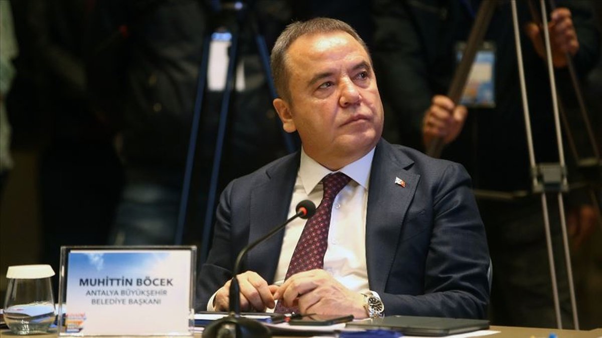 Muhittin Böcek ek ifade verdi. 