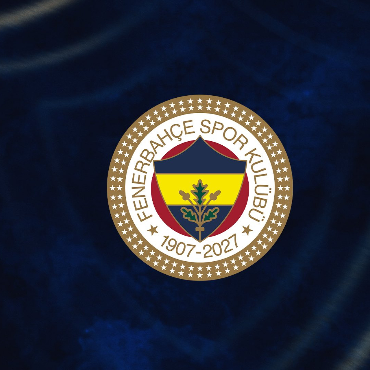 Fenerbahçe'de transfer çalışmaları kapsamında iki oyuncuyla yollar ayrıldığı duyuruldu.