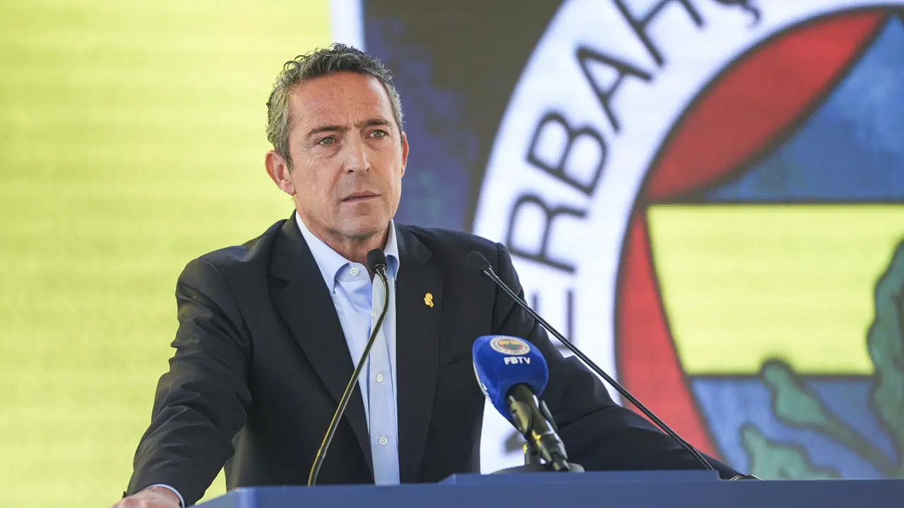 Ali Koç, Fenerbahçe'nin Lyon zaferini Türkbükü'ndeki yatında izledi