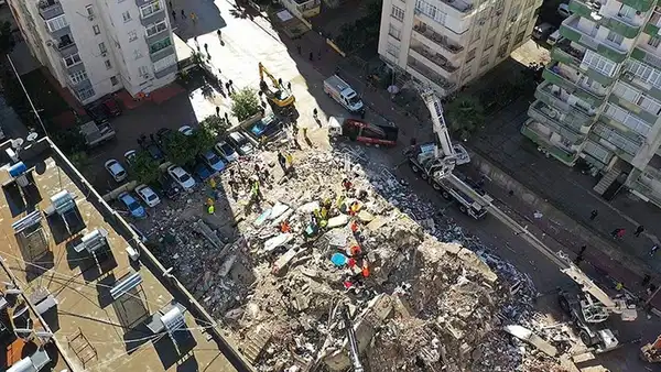 Depremde yıkılan Hasan Alpargün Apartmanı'nın dosyası istinafta: 'Ailelerin adalet çığlığına ses olmaya çağırıyoruz'