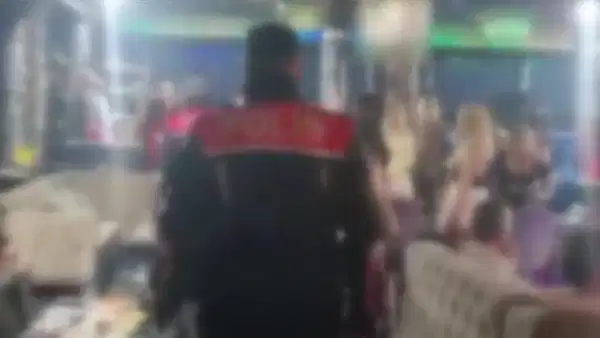 Ankara’da eğlence mekanlarına operasyon: Yabancı uyruklu kadınları uygunsuz çalıştırdıkları iddiasıyla 29 kişi gözaltına alındı