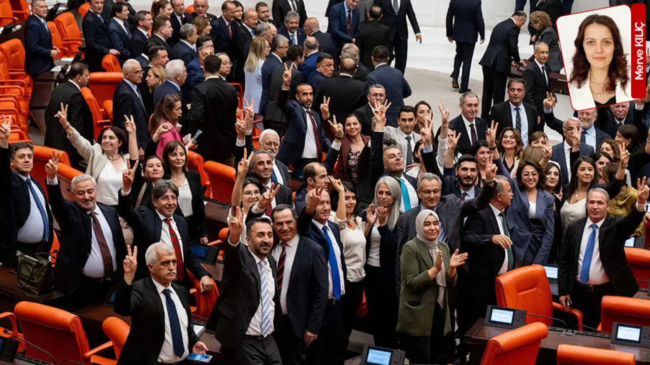 AKP’de ‘süreç’ alarmı: AKP, DEM Parti ve terör örgütünün tutumundan rahatsız!