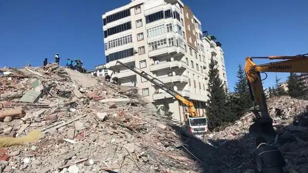 148 kişiye mezar olmuştu... Hamidiye Sitesi davasında mütalaa açıklandı: 16 sanık için 22 yıl 6 ay hapis istendi