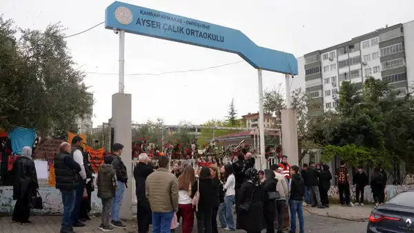 İsa Aras Mersinli'yi sınıf arkadaşı anlattı: 'Kalemle elini, kolunu deşerdi'