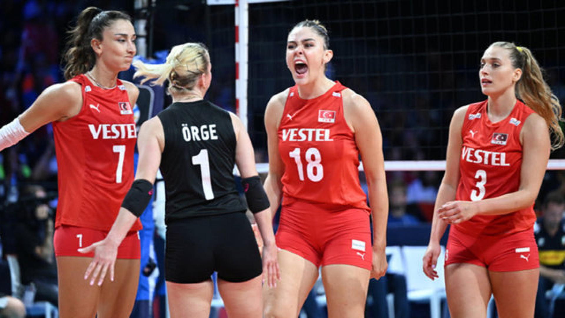 Türkiye-İtalya voleybol final maçı izle