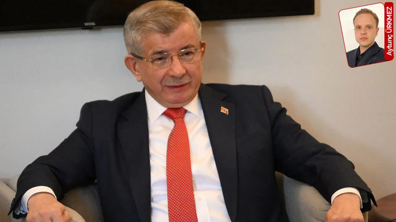 Feshedilen Gelecek Partisi Genel Başkanı Ahmet Davutoğlu hakkında, sosyal medyada yeniden dolaşıma giren eski video ve