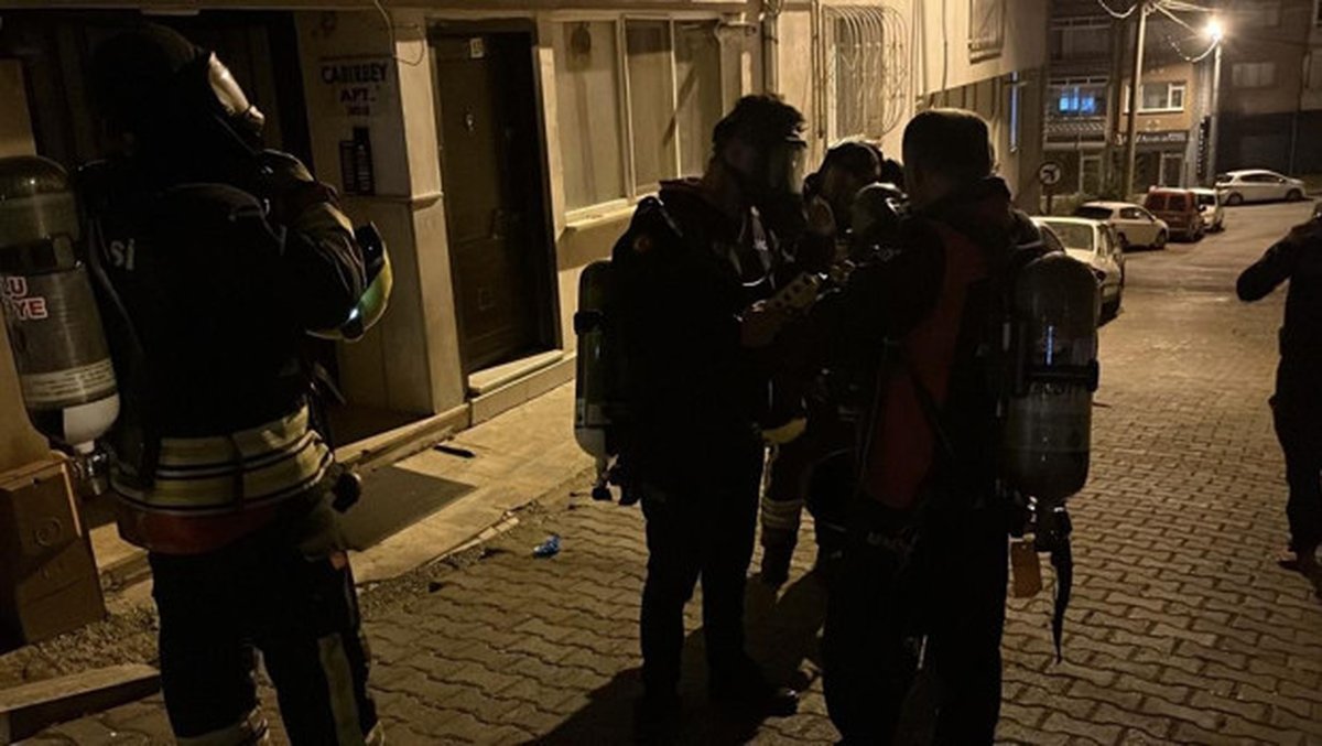 Bolu'nun Karamanlı Mahallesi'nde gece saatlerinde yaşanan olayda, araçla yapılan sinek ilaçlaması sonucu bir apartmana yayıla