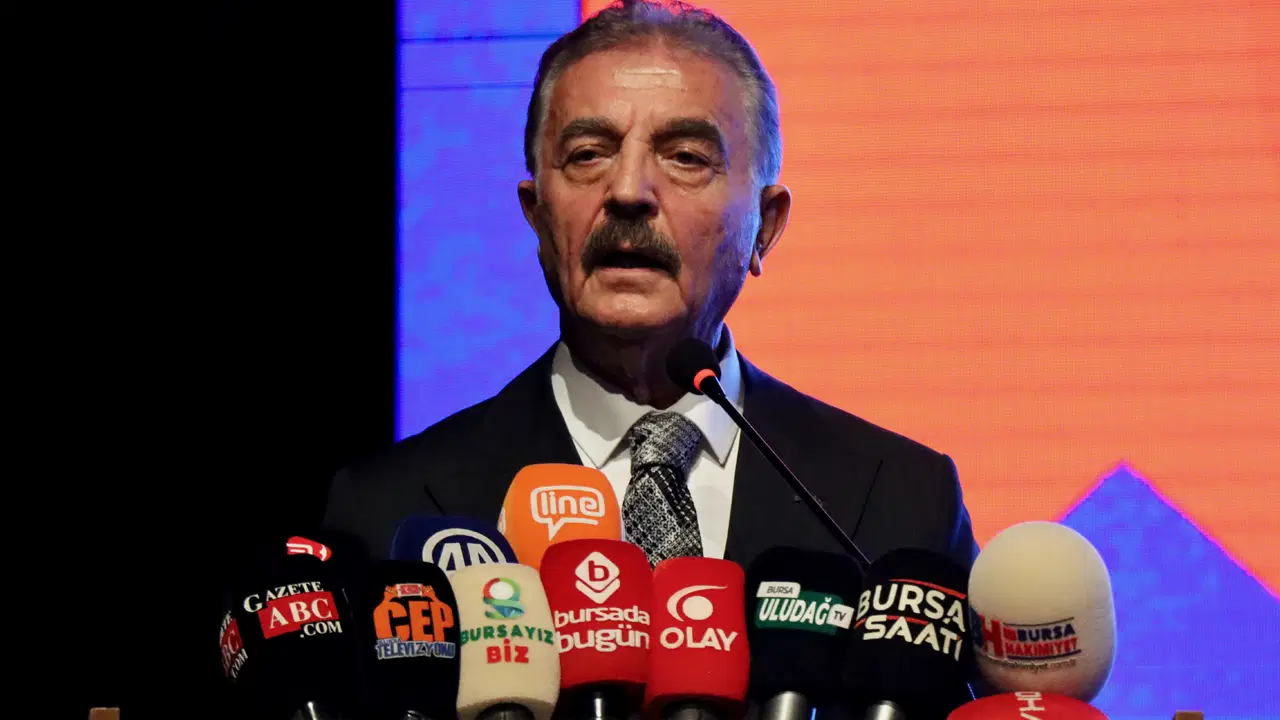 Milliyetçi Hareket Partisi (MHP) Genel Sekreteri İsmet Büyükataman, partisinin Bursa İl Başkanlığı 15.