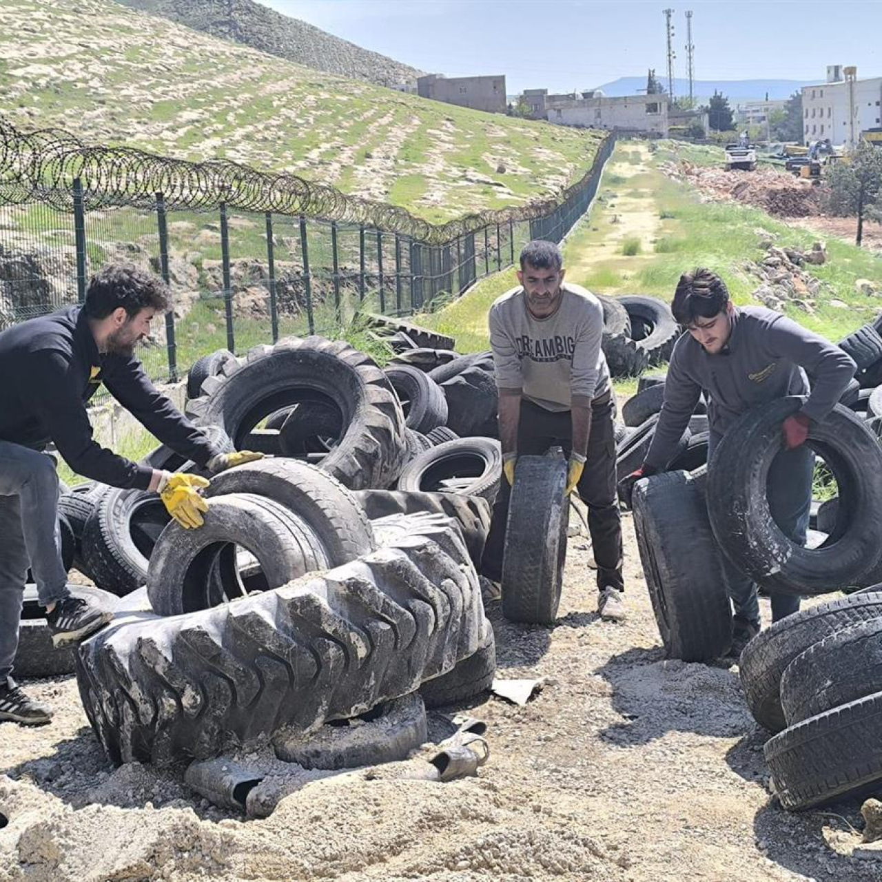 Mardin'de 100 ton atık lastik dönüştürüldü