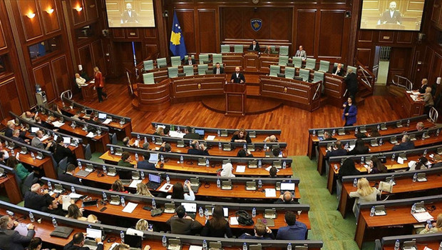 Kosova'da meclis feshedildi: Cumhurbaşkanlığı krizi erken seçimi tetikledi