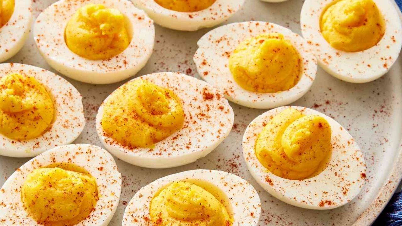 10 dakikada hazır şık atıştırmalık: Deviled eggs tarifi