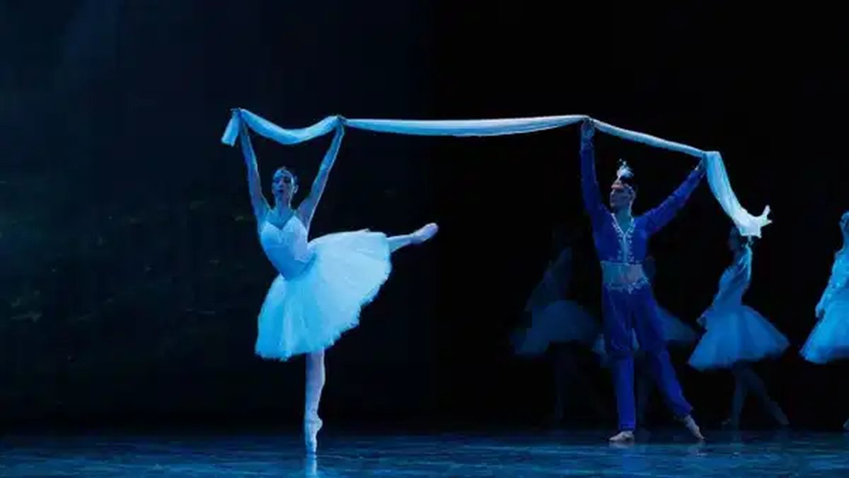 İstanbul Genç Bale Topluluğu, yeni sezonu klasik bale repertuvarının önemli eserlerinden biri olan 'La Bayadere' ile açıyor.
