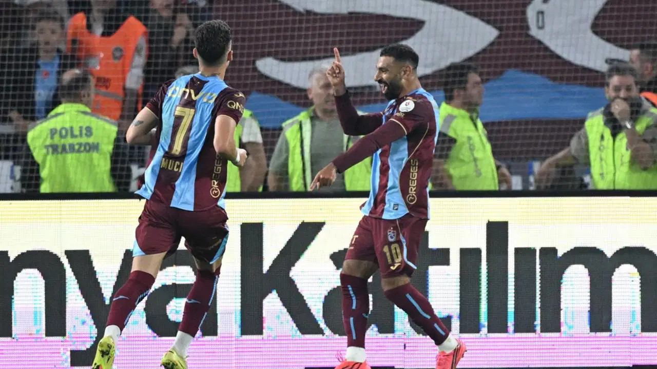 Salah’ın 3 gol attığı maçta G.Saray’a 4-0’lık skorla tarihi fark attı: Salah şov yaptı