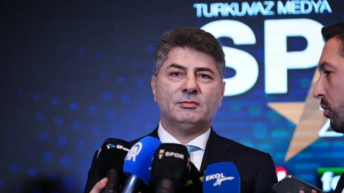 Fenerbahçe’de Hakan Safi’den adaylık açıklaması! Aziz Yıldırım sözleri