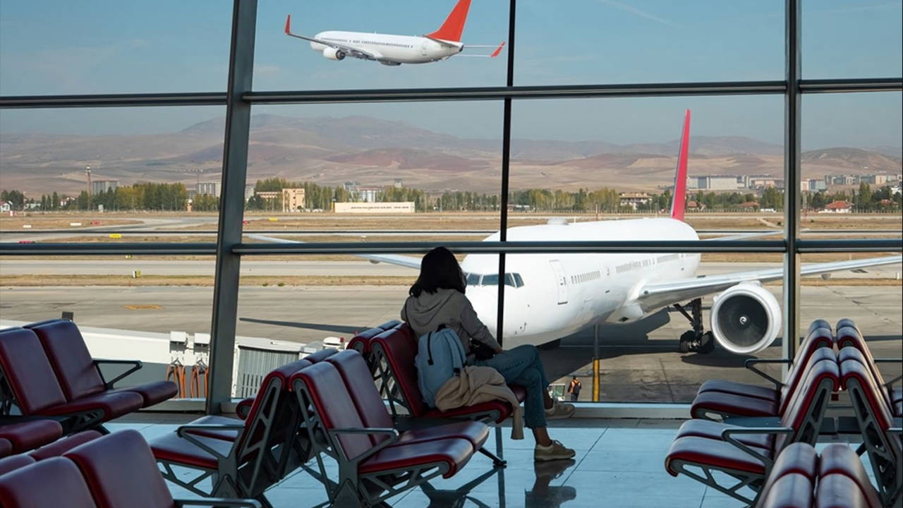 Hürmüz krizi seyahat planlarını vurdu: Ucuz uçak bileti nasıl alınır?