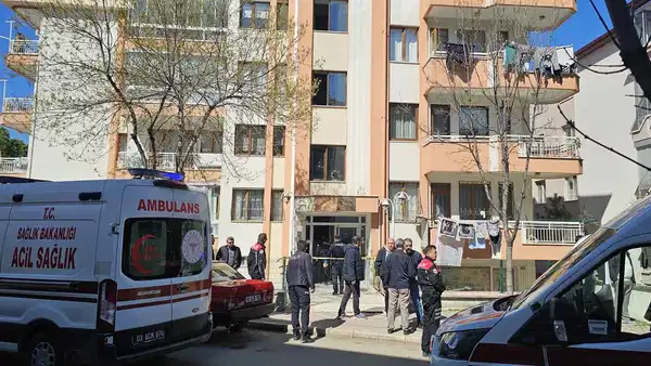 Komşular arasında halı silkeleme tartışması: 2 ölü