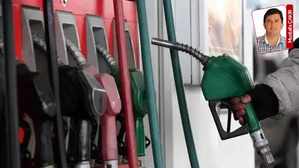 Benzine yönelik beklenen büyük ÖTV artışının tek seferde yapılmayarak 3 aylık bir döneme yayılmasına karar verildi.