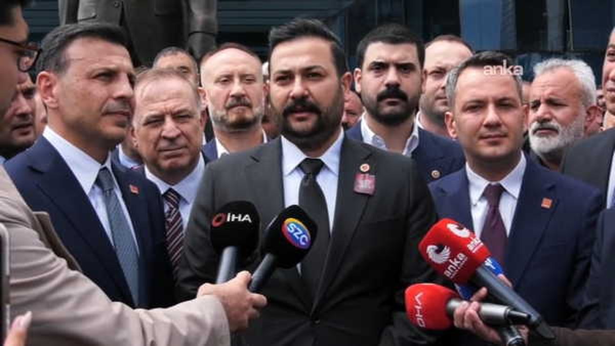 Ataşehir Belediyesi'ne yönelik yürütülen rüşvet soruşturması kapsamında gözaltına alınan Ataşehir Belediye Başkan Vekili Mura
