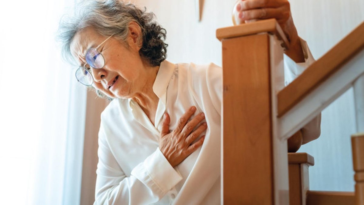 Akciğer tansiyonu olarak bilinen pulmoner hipertansiyon, merdiven çıkarken veya yürürken yaşanan nefes darlığının ve çabuk yo